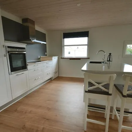 Casa vacanze Three Bedroom Holiday In Vestervig